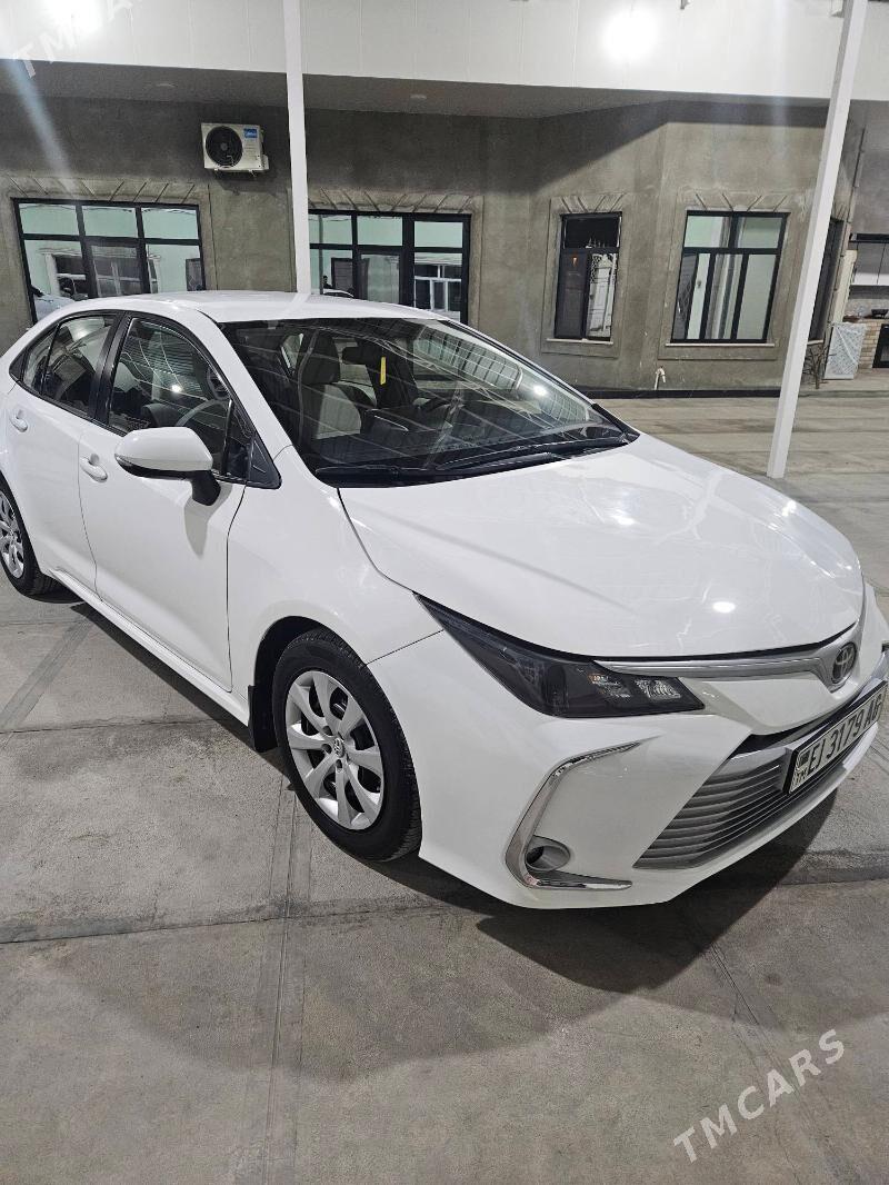 Toyota Corolla 2022 - 235 000 TMT - Büzmeýin - img 1