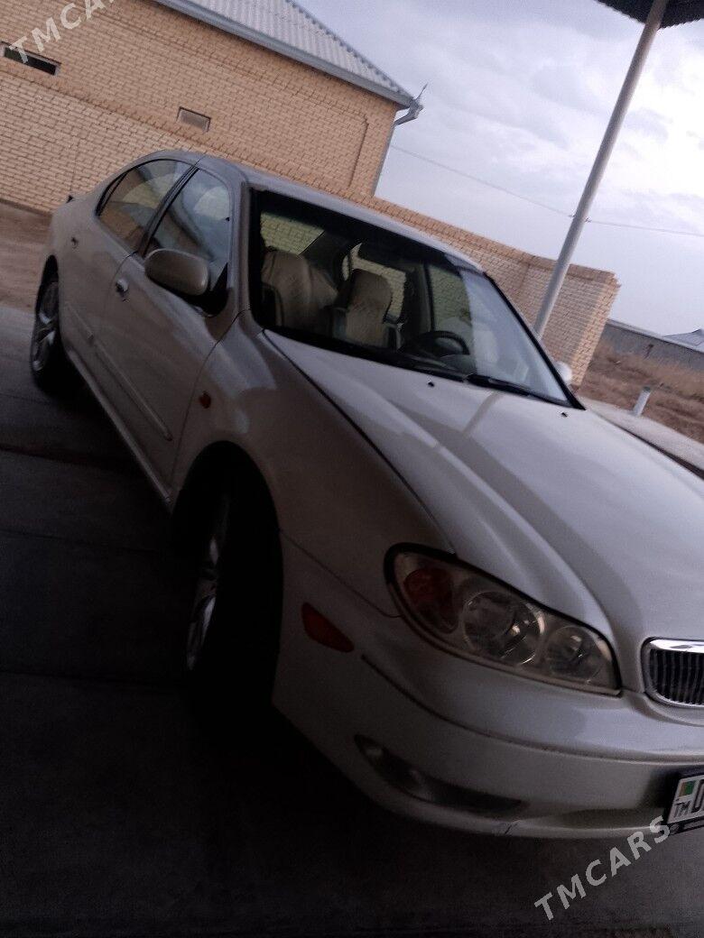 Nissan Maxima 2000 - 87 000 TMT - Мары - img 1