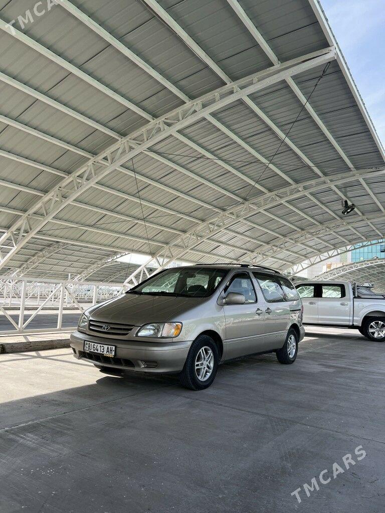 Toyota Sienna 2001 - 205 000 TMT - "Altyn Asyr" Gündogar bazary (Jygyllyk) - img 1
