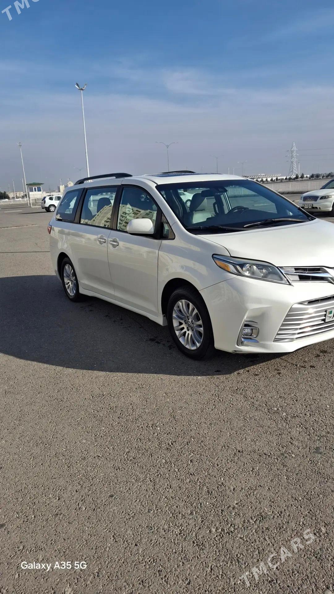 Toyota Sienna 2020 - 400 000 TMT - Aşgabat - img 1