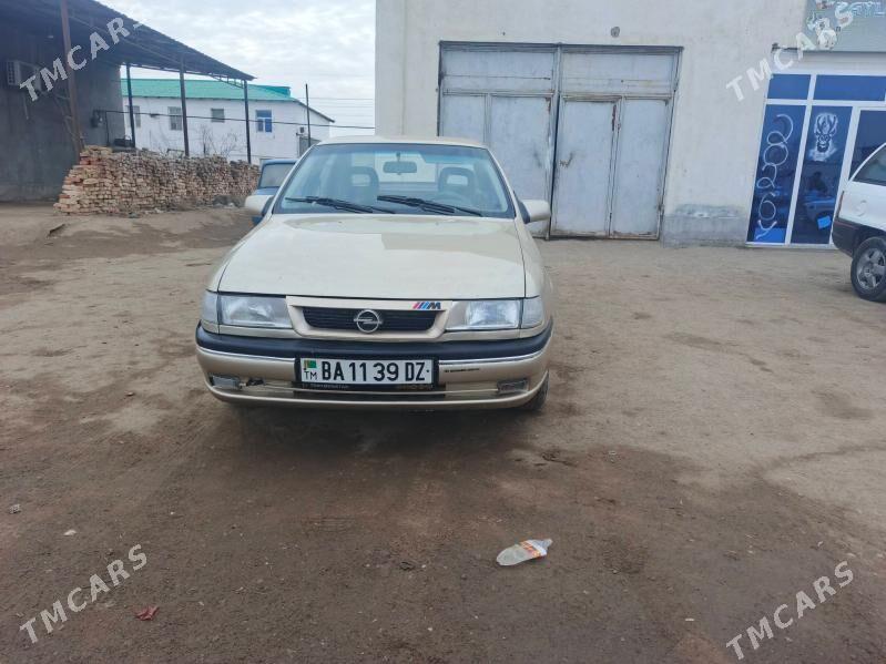 Opel Vectra 1992 - 42 000 TMT - Губадаг - img 1