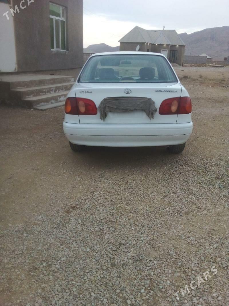 Toyota Corolla 2000 - 72 000 TMT - Балканабат - img 1