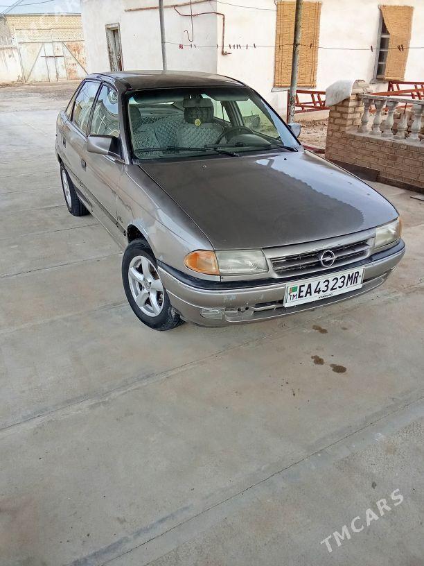 Opel Astra 1992 - 40 000 TMT - Мары - img 1
