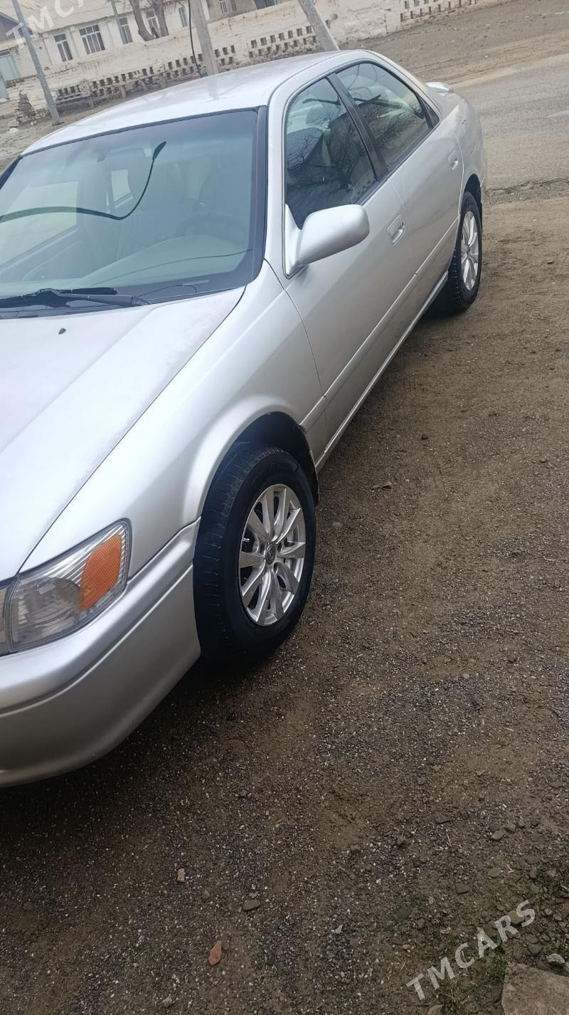 Toyota Camry 2000 - 150 000 TMT - Берекет - img 1