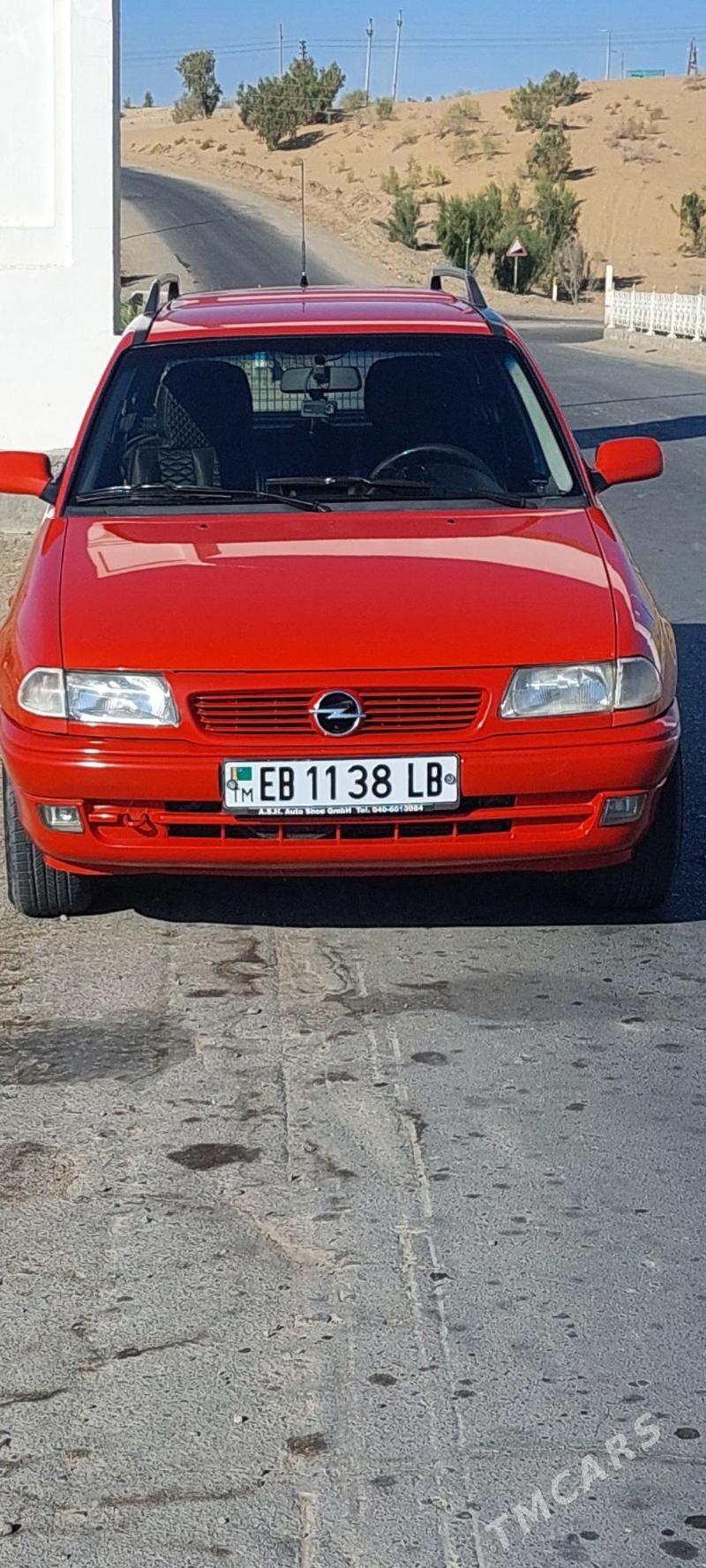 Opel Astra 1996 - 75 000 TMT - Дарганата - img 1