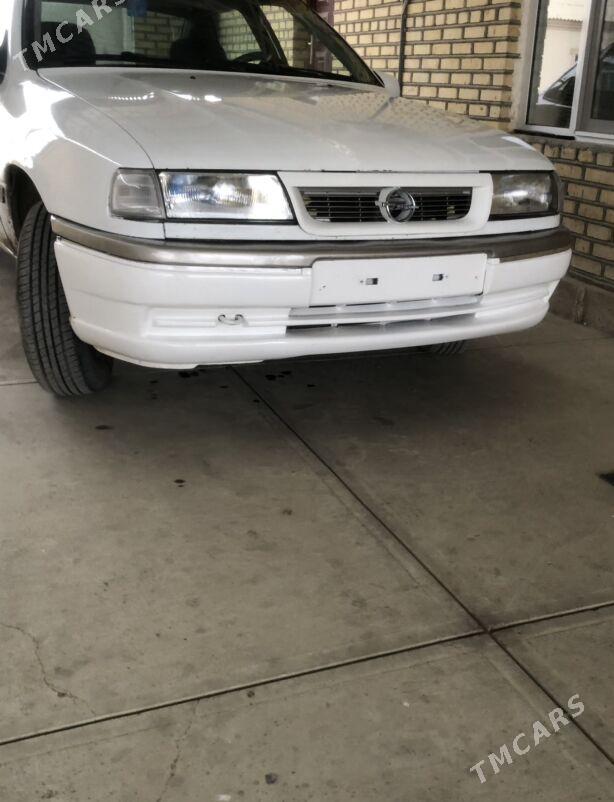 Opel Vectra 1993 - 43 000 TMT - Bäherden - img 1