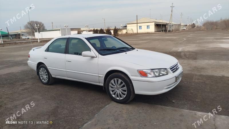 Toyota Camry 2000 - 134 000 TMT - Şabat etr. - img 1
