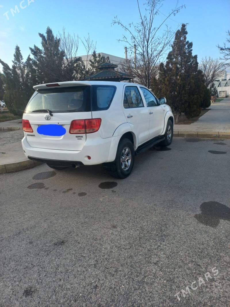 Toyota Fortuner 2006 - 240 000 TMT - Tejen - img 1