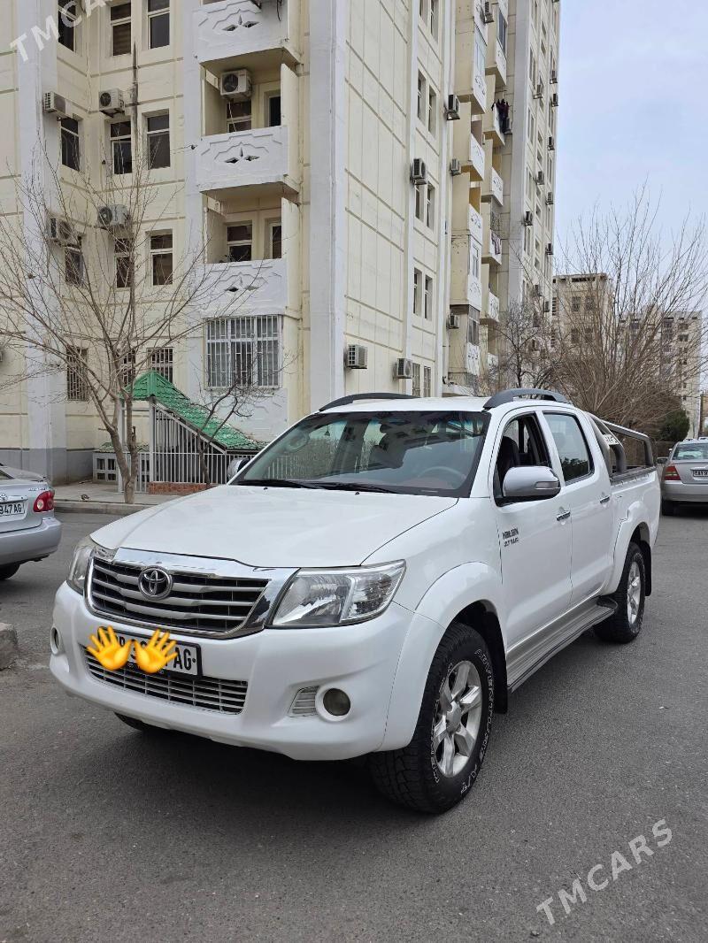 Toyota Hilux 2011 - 350 000 TMT - Ашхабад - img 1
