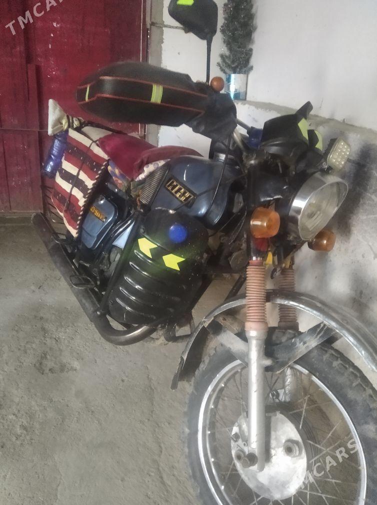 Iž Planeta 5 2000 - 9 000 TMT - Берекет - img 1