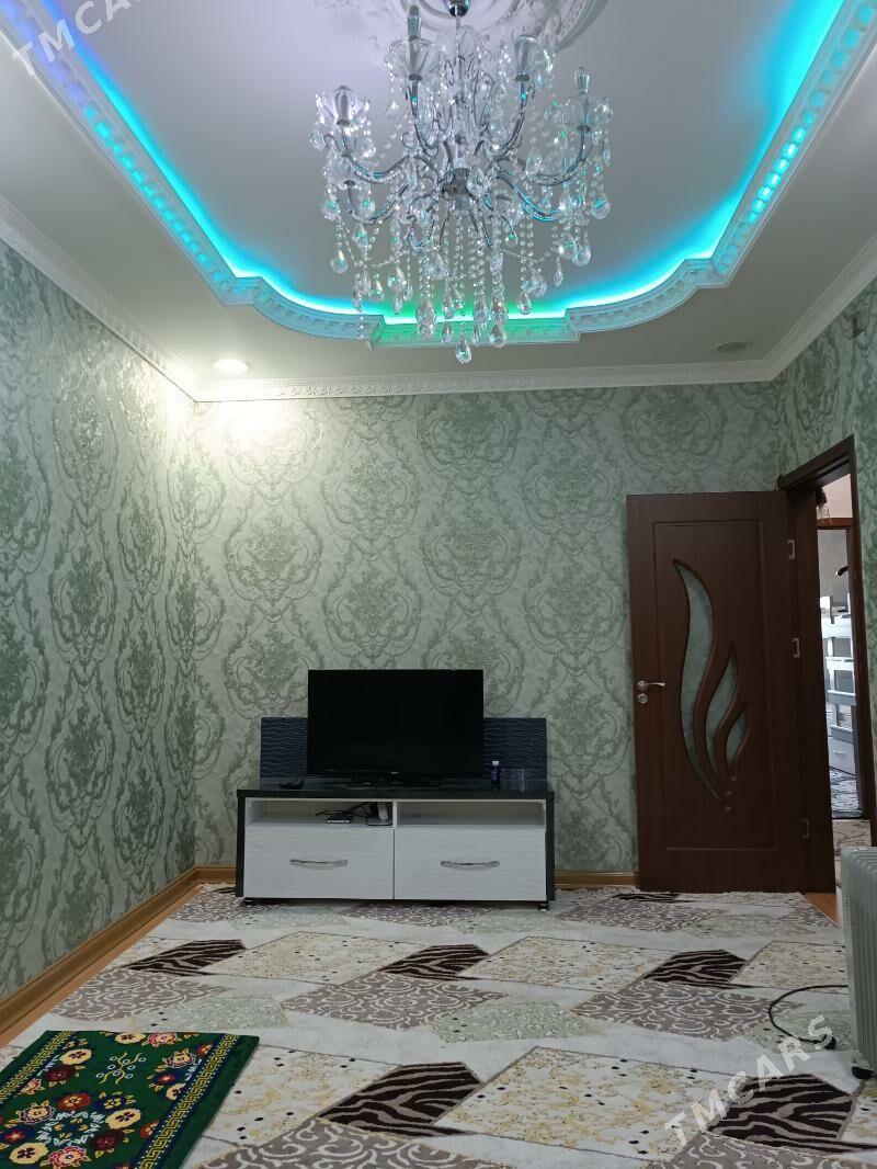 АРЕНДА КИМ РАЙОН 3 КОМ 3 ЭТАЖ - Aşgabat - img 1
