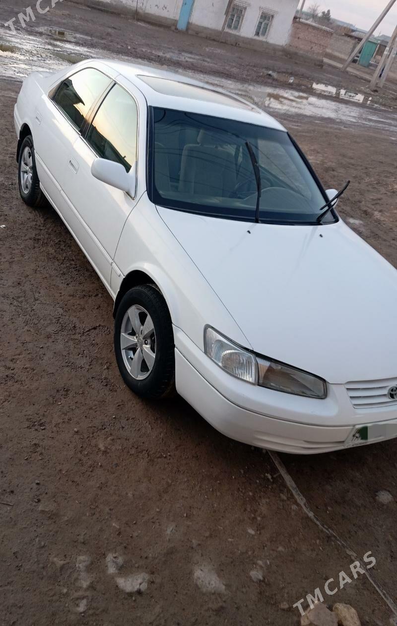 Toyota Camry 1998 - 130 000 TMT - Tejen - img 1