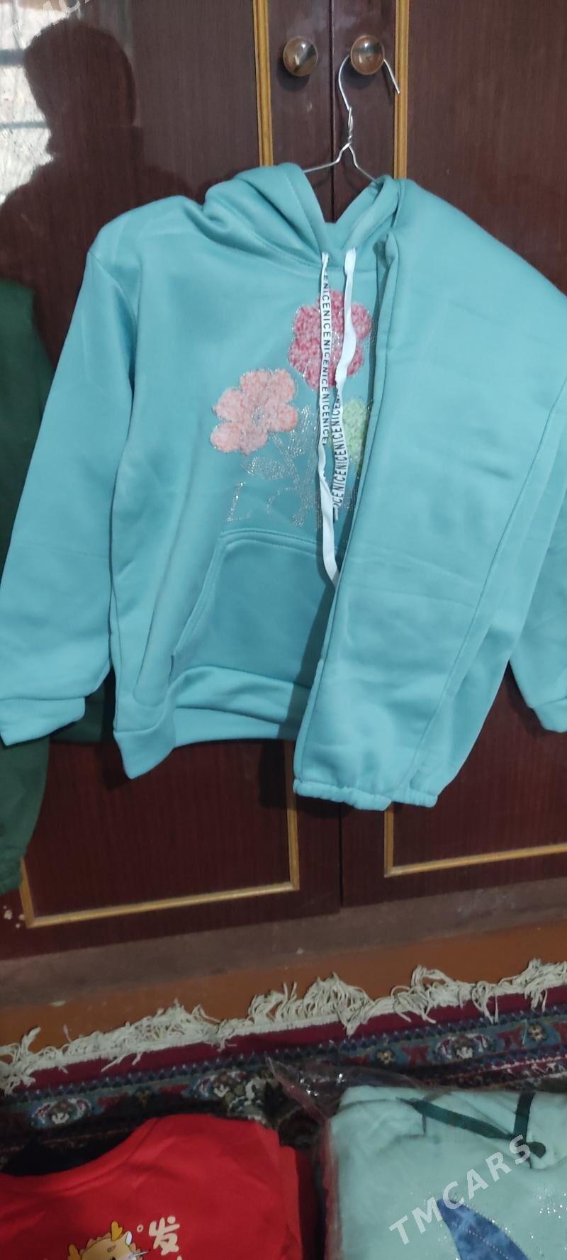 sportiwka kostyum - Mary - img 1