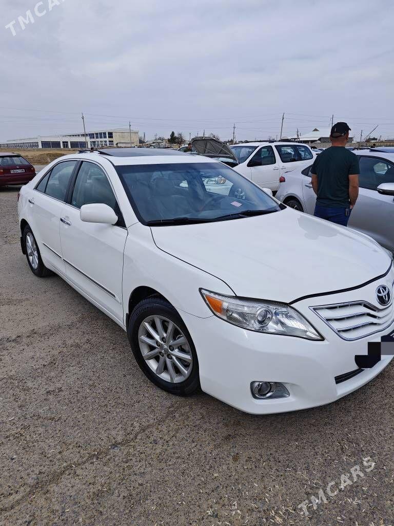Toyota Camry 2011 - 225 000 TMT - Мары - img 1