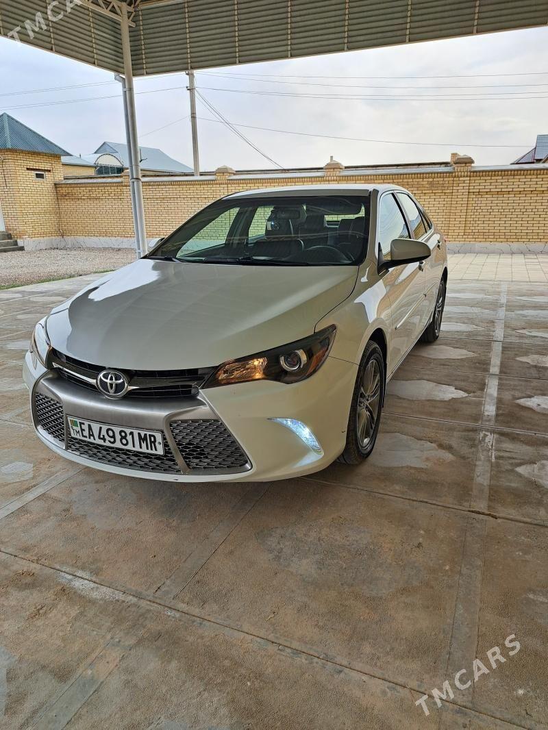 Toyota Camry 2017 - 300 000 TMT - Baýramaly - img 1