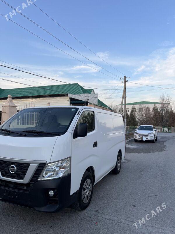Nissan Urvan 2020 - 320 000 TMT - Ашхабад - img 1