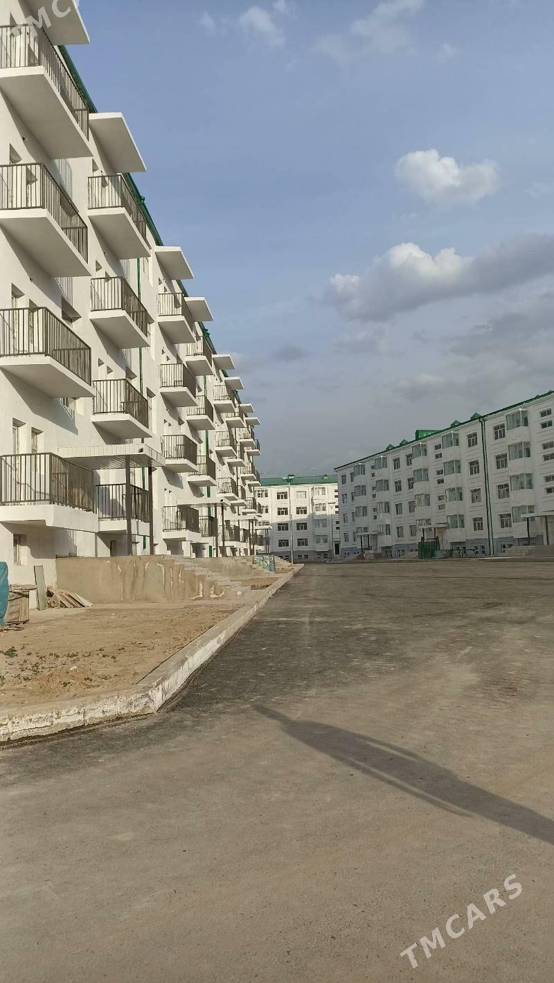 Anew pol elitga 4/1 3 komnat - Änew - img 1