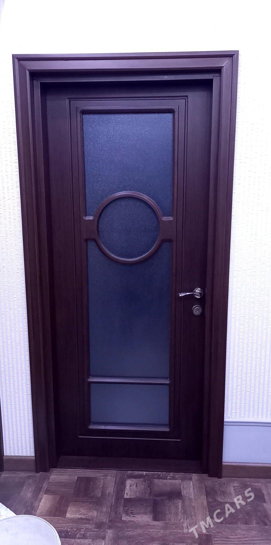 Aynaly iceri gapy - Ашхабад - img 1