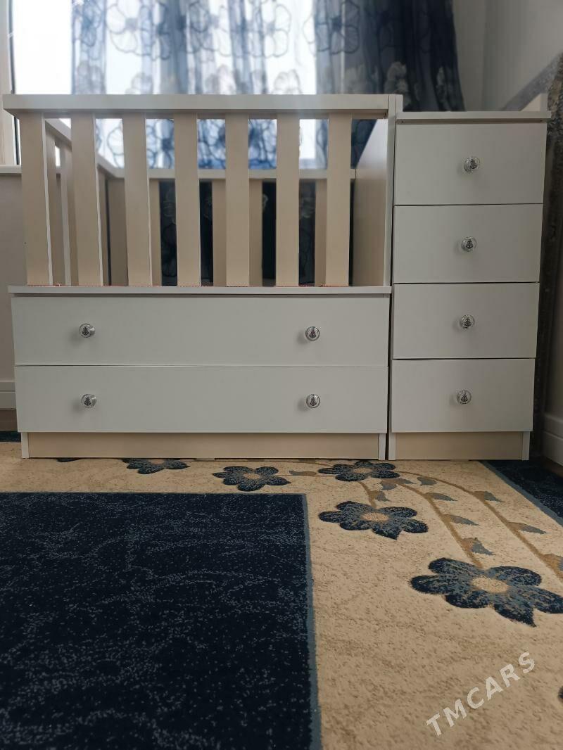 детский кровать - Podwoýski köç. (Bitarap Türkmenistan şaýoly) - img 1