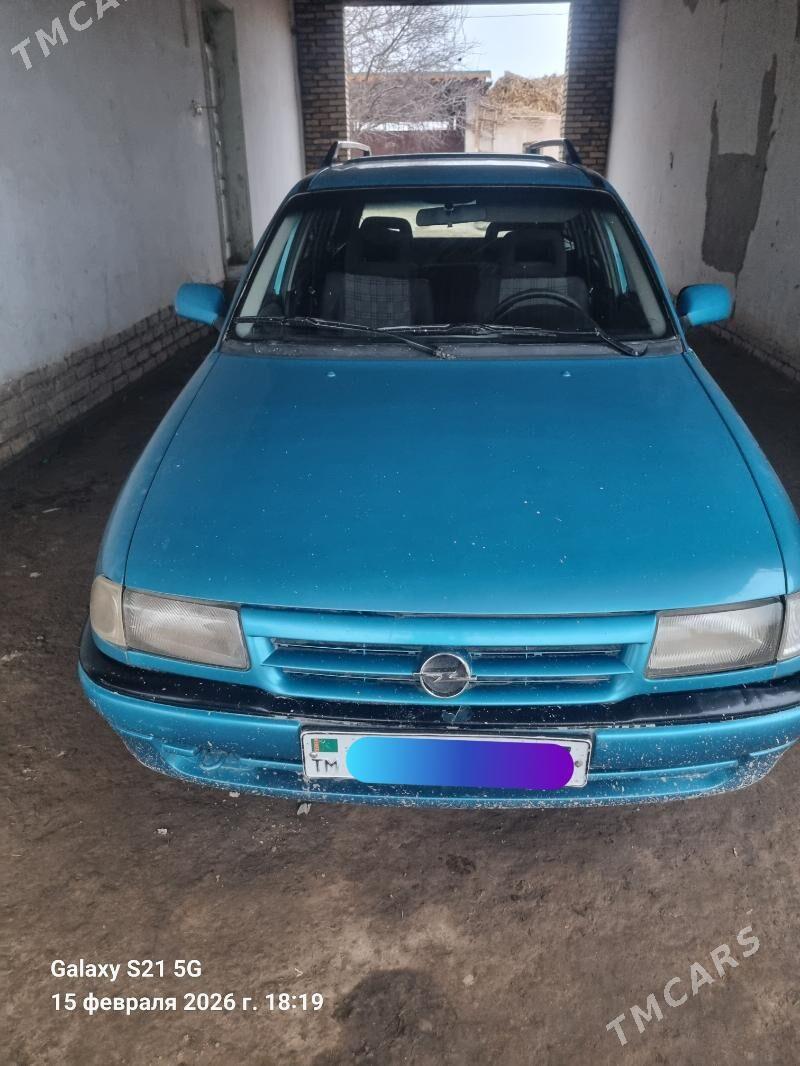 Opel Astra 1995 - 60 000 TMT - Гурбансолтан Едже - img 1