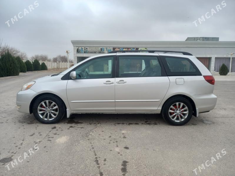 Toyota Sienna 2005 - 240 000 TMT - Sakarçäge - img 1