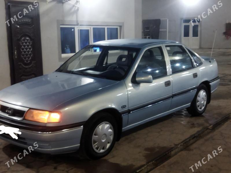 Opel Vectra 1993 - 40 000 TMT - Mary - img 1
