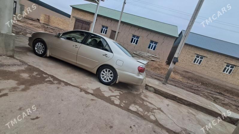 Toyota Camry 2004 - 190 000 TMT - Кёнеургенч - img 1
