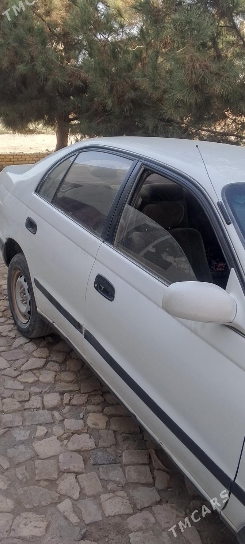 Toyota Corona 1995 - 60 000 TMT - Халач - img 1