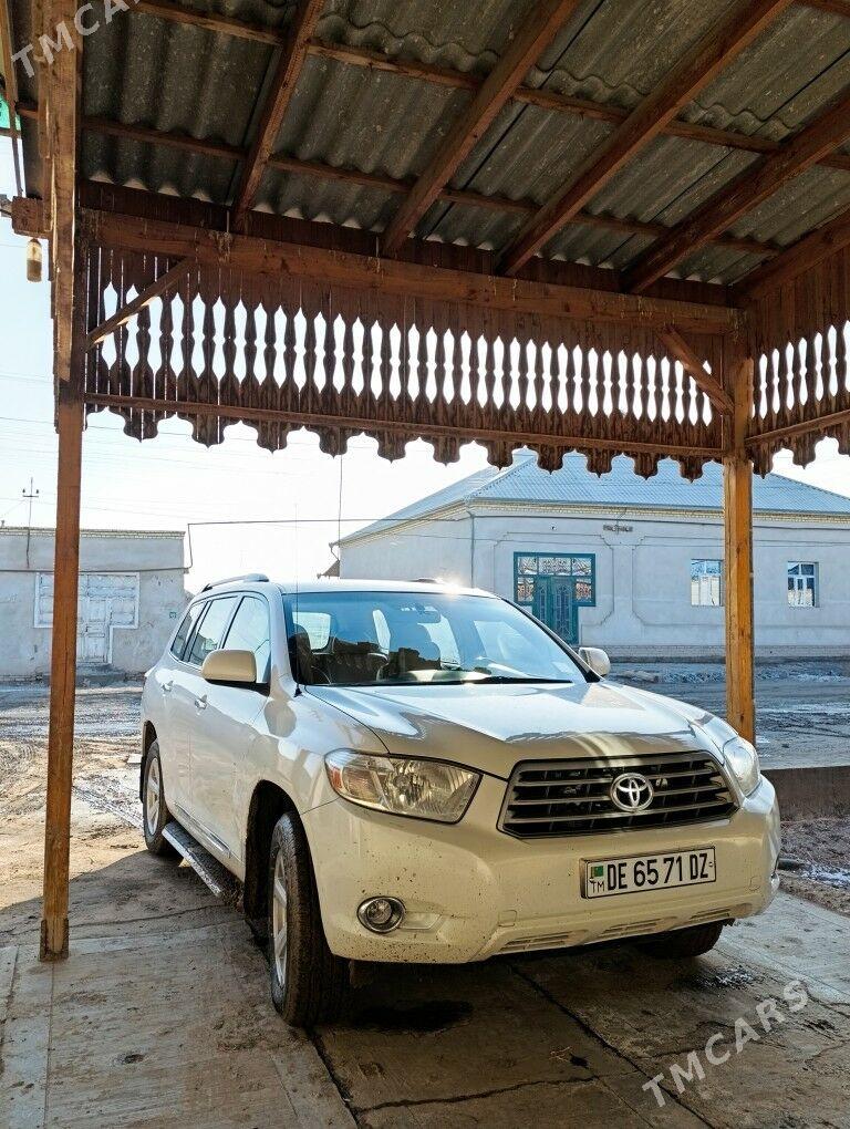 Toyota Highlander 2008 - 320 000 TMT - Гурбансолтан Едже - img 1