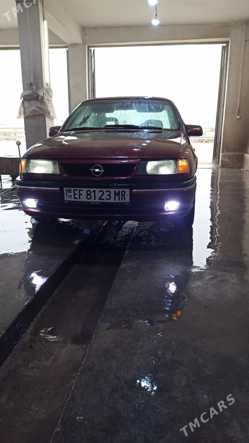Opel Vectra 1993 - 42 000 TMT - Мары - img 1
