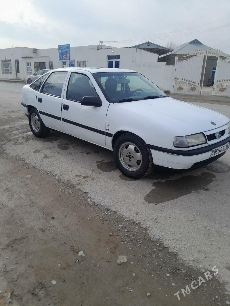 Opel Vectra 1992 - 35 000 TMT - Bäherden - img 1