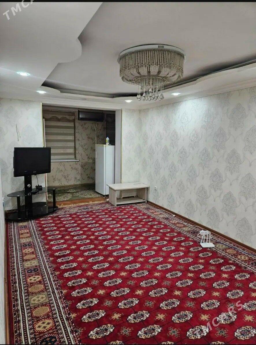 10 мкр, 3 этаж, 2 комнаты - Aşgabat - img 1