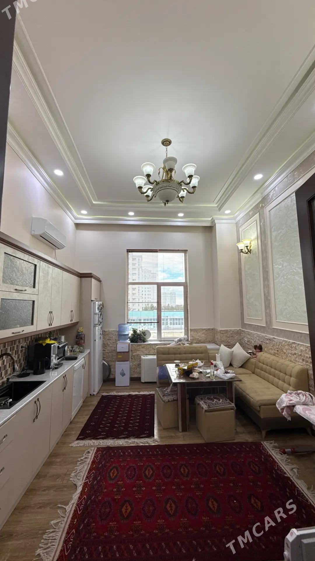 Moskowskiy 2et 3kom - Moskowskiý köç. (10 ýyl abadançylyk şaýoly) - img 1