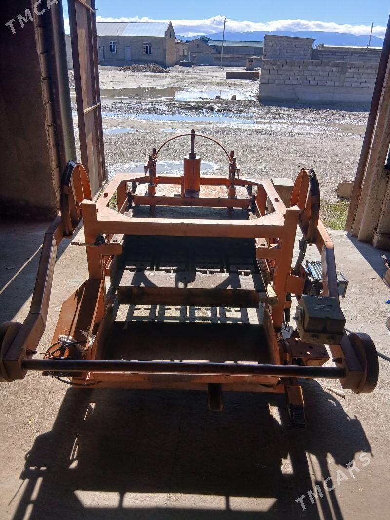 zarik kerpic aparat - Gyzylarbat - img 1