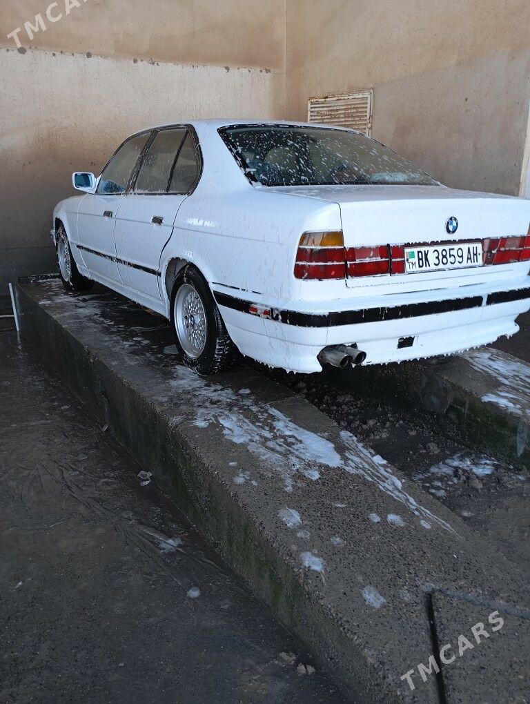 BMW 5 Series 1993 - 75 000 TMT - Теджен - img 1