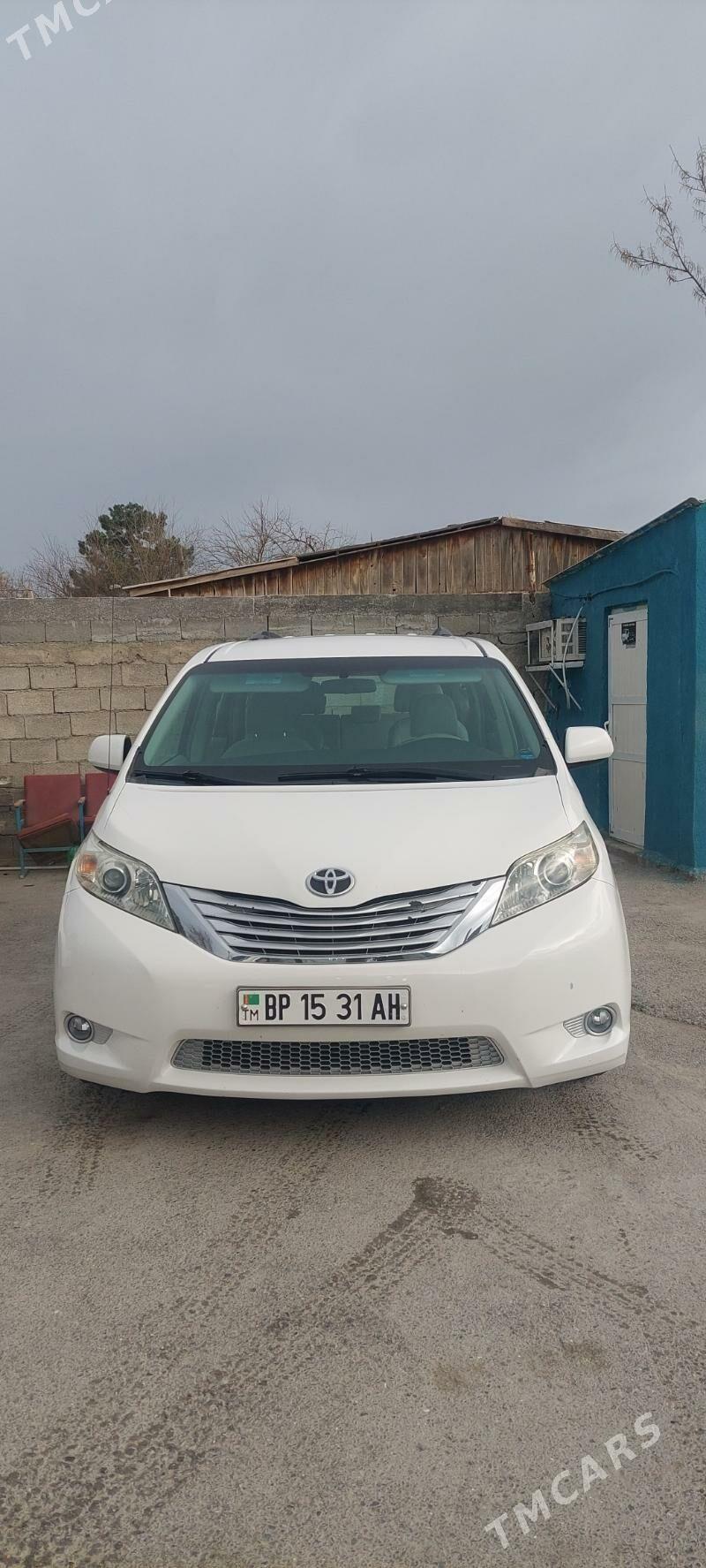 Toyota Sienna 2011 - 310 000 TMT - Gökdepe - img 1