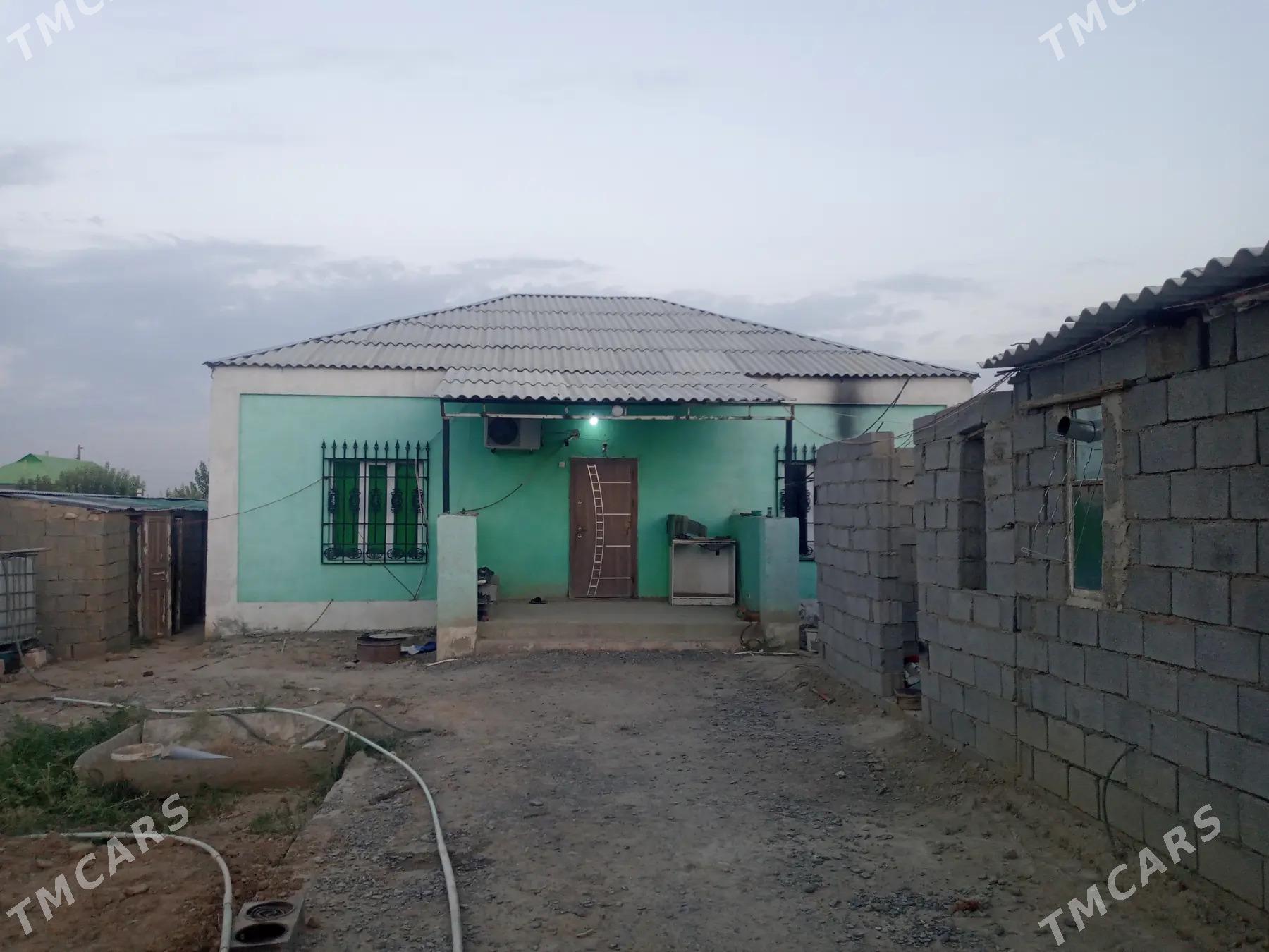 Gokdepe Akgoňurda plon jaý - Гёкдепе - img 1