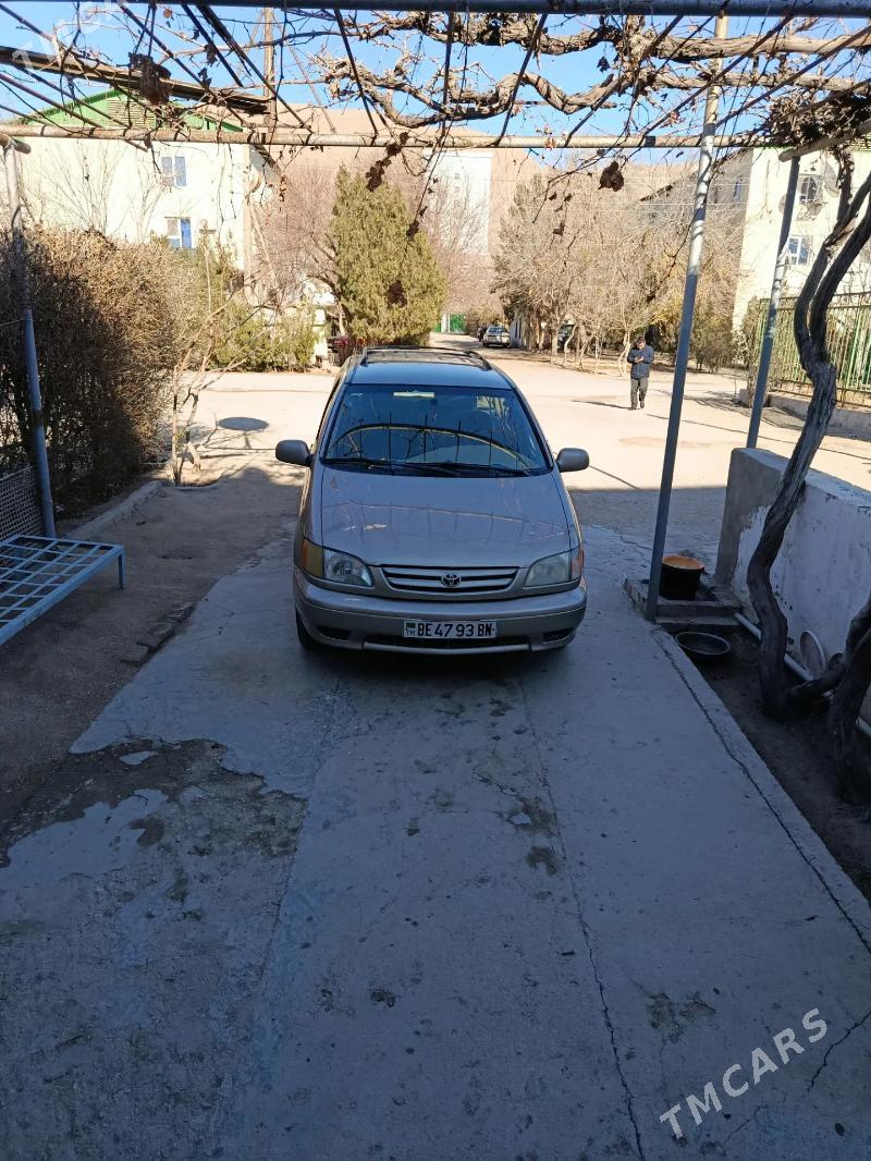 Toyota Sienna 2002 - 160 000 TMT - Balkanabat - img 1