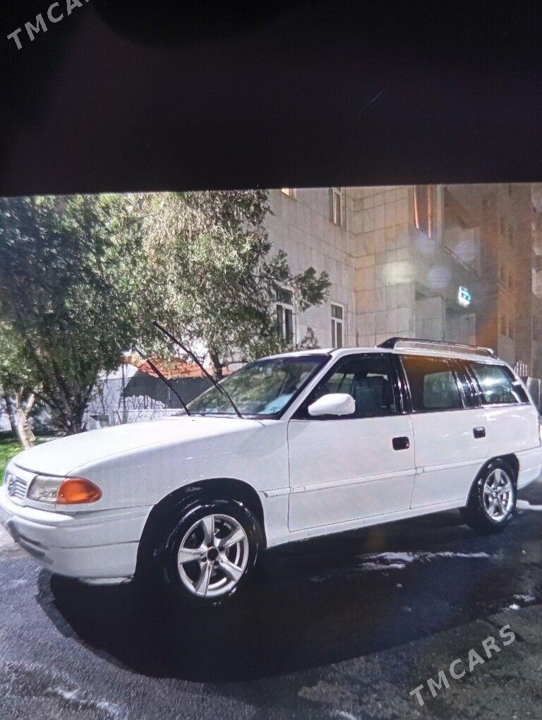 Opel Astra 1996 - 47 000 TMT - Hitrowka - img 1
