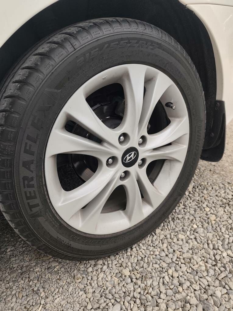 Hyundai teker 3 000 TMT - Büzmeýin GRES - img 1