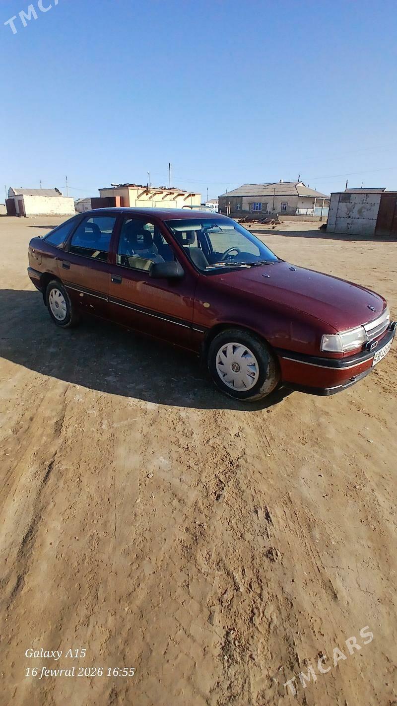 Opel Vectra 1992 - 39 000 TMT - Esenguly - img 1