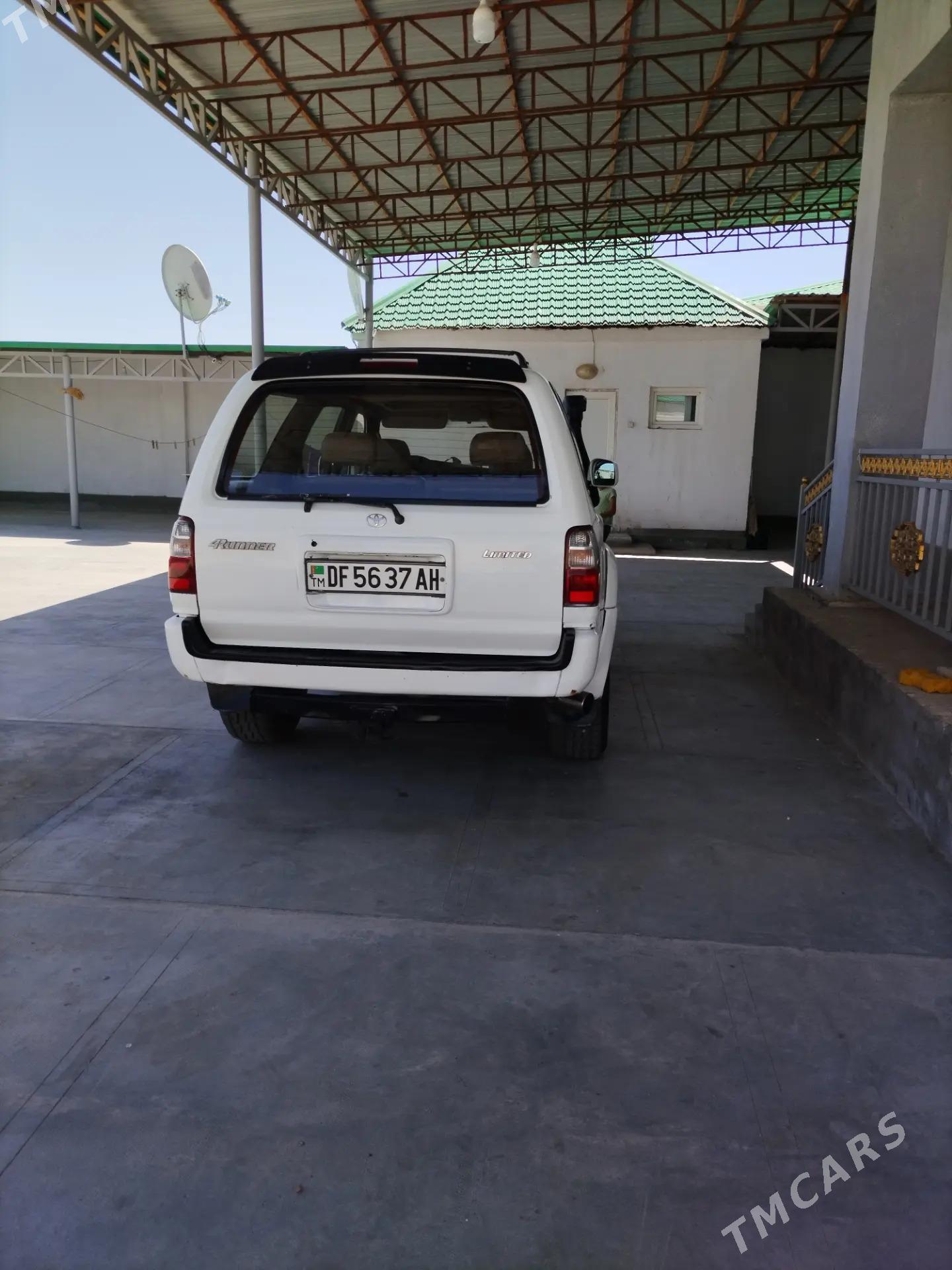 Toyota 4Runner 2000 - 135 000 TMT - Серахс - img 1