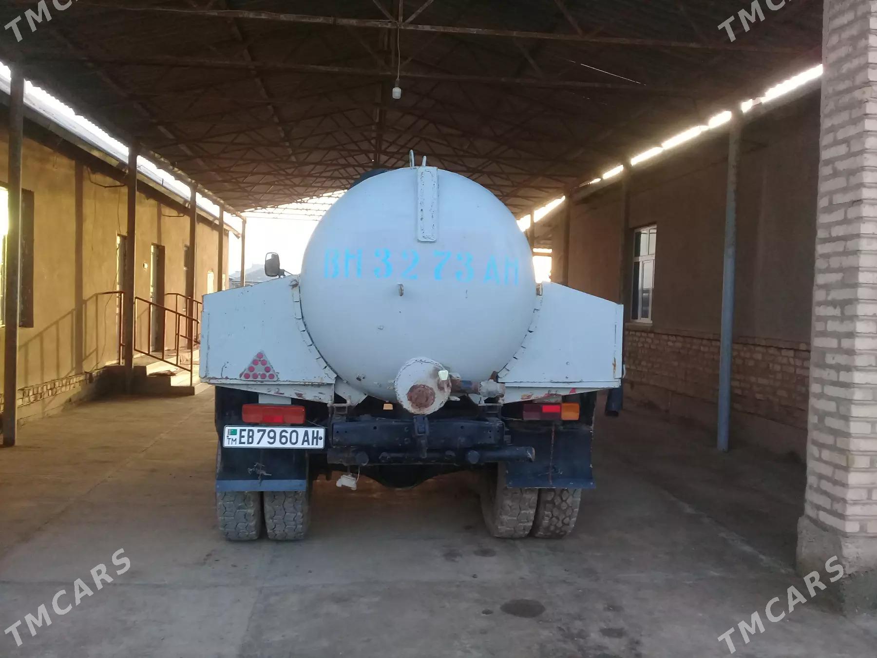 Zil 157 1988 - 50 000 TMT - Tejen - img 1