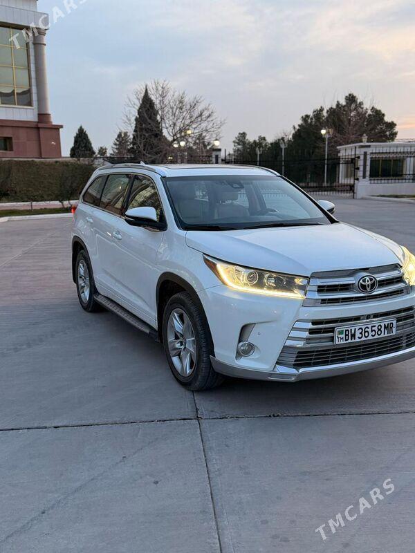 Toyota Highlander 2018 - 520 000 TMT - Мары - img 1