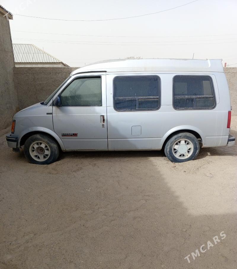 Chevrolet Astro 1994 - 15 000 TMT - Гумдаг - img 1