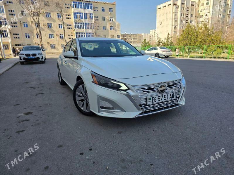 Nissan Altima 2022 - 260 000 TMT - Parahat 2 - img 1