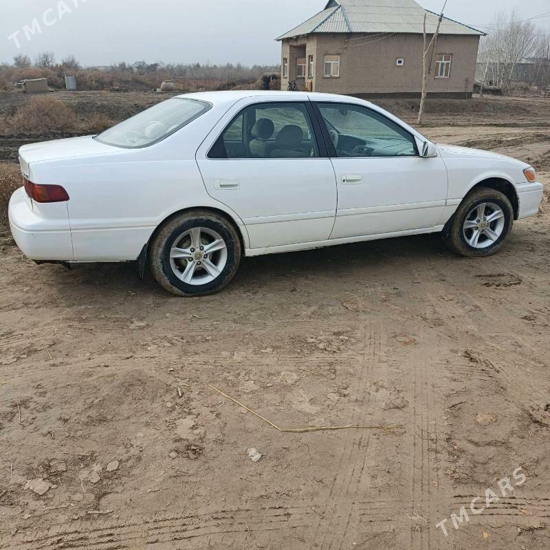 Toyota Camry 2001 - 160 000 TMT - Türkmenbaşy etr. - img 1