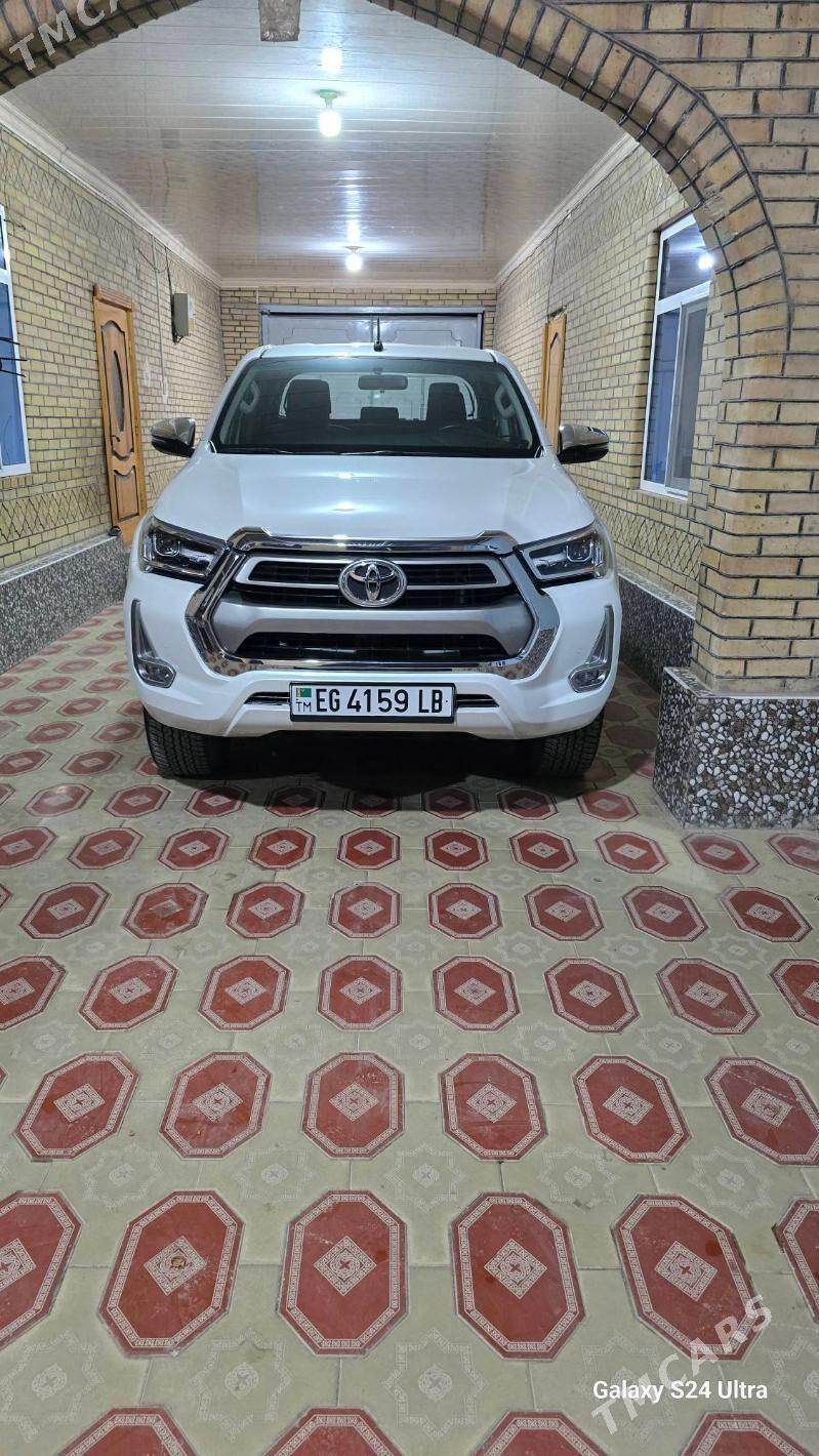 Toyota Hilux 2023 - 650 000 TMT - Туркменабат - img 1