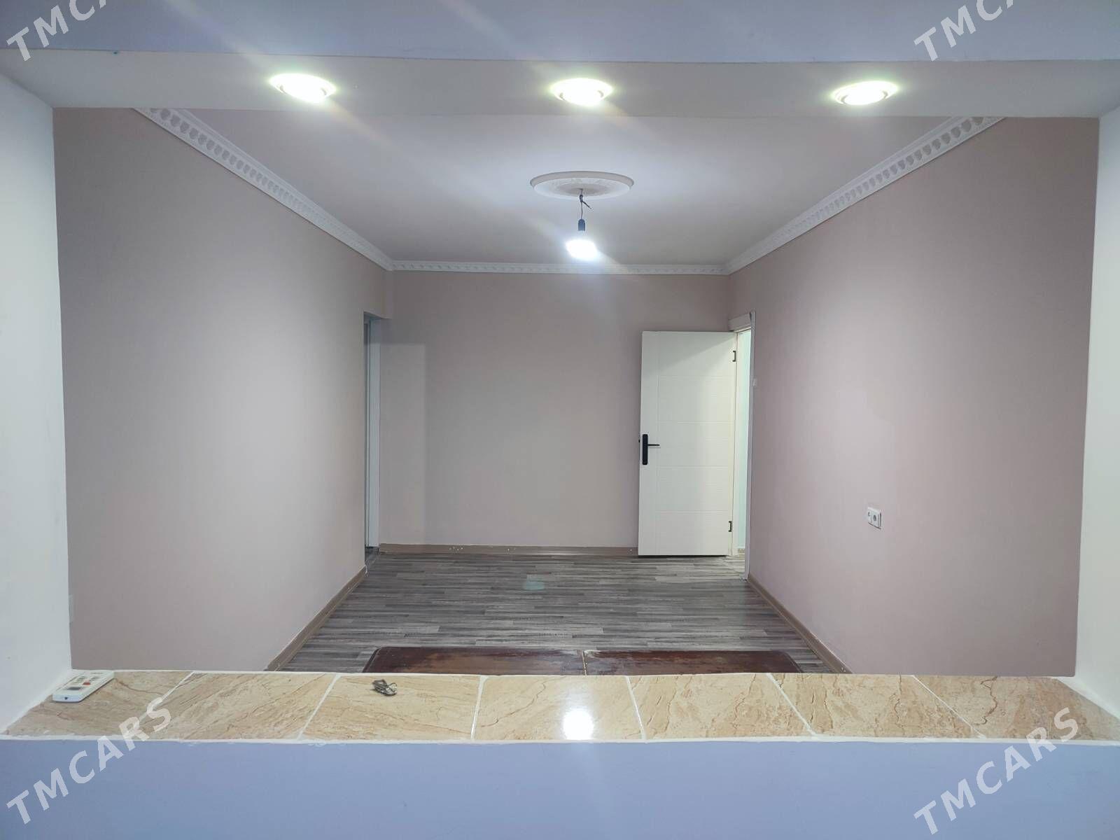 EÝESINDEN 9 MKR 3 KOMNAT - 9 мкр - img 1