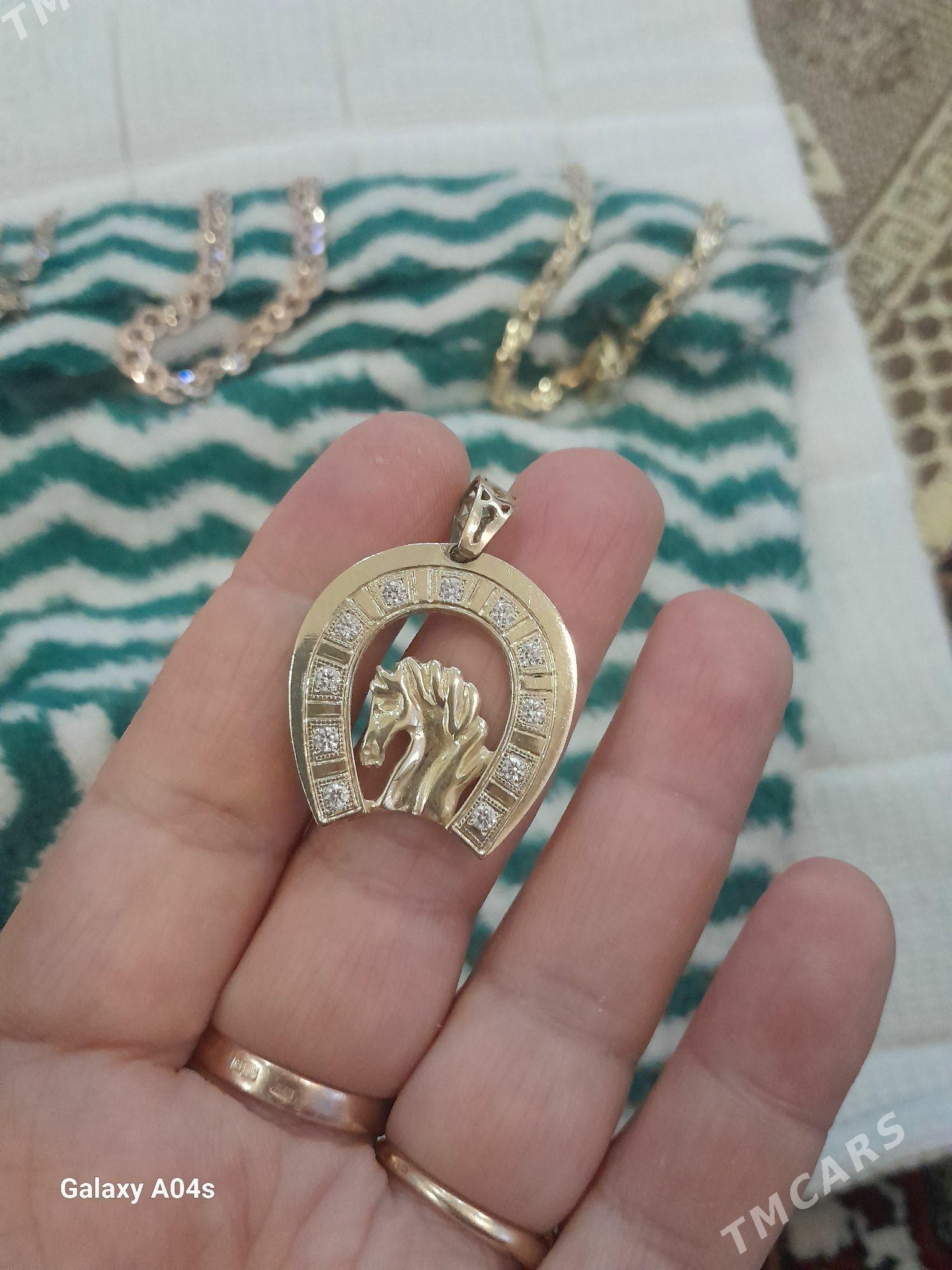 Gyzyl yerwan bolt - Мургап - img 1